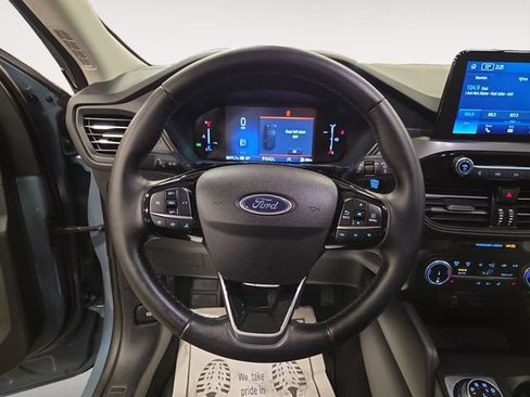 Used 2025 Ford Escape Active AWD/4WD image 13
