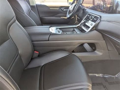 New 2026 Nissan Armada SV image 13