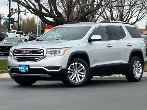 Used 2018 GMC Acadia SLT AWD/4WD image 1