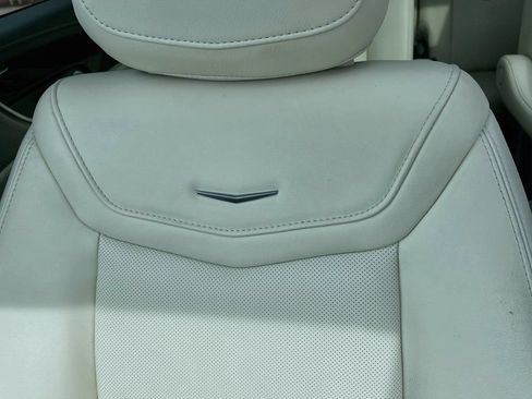 Used 2023 Cadillac XT6 Premium Luxury w/ Technology Package FWD image 37