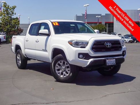 Certified 2017 Toyota Tacoma SR5 w/ Tow Package RWD image 2