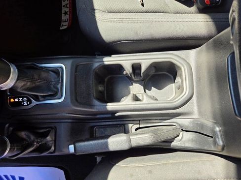 Used 2019 Jeep Wrangler Unlimited Sport S AWD/4WD image 8