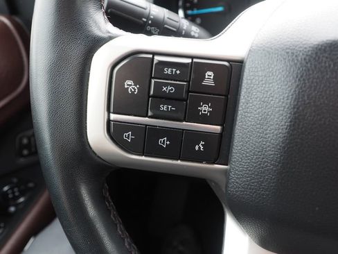 Used 2024 Ford Expedition Limited image 29