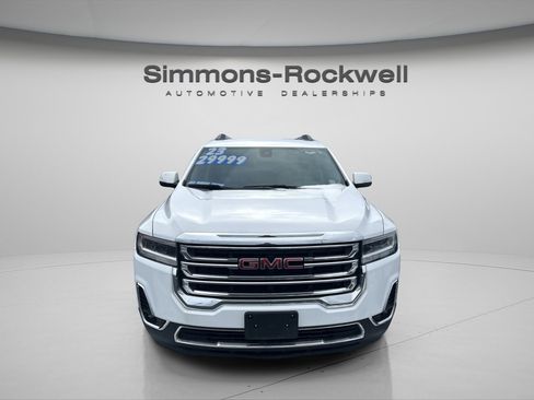 Used 2023 GMC Acadia SLT image 1