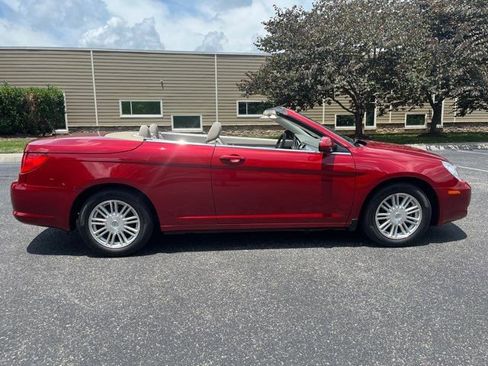 Used 2009 Chrysler Sebring Touring w/ Electronics Convenience Group image 3