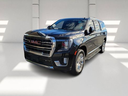 Used 2022 GMC Yukon XL SLT w/ SLT Premium Package image 1