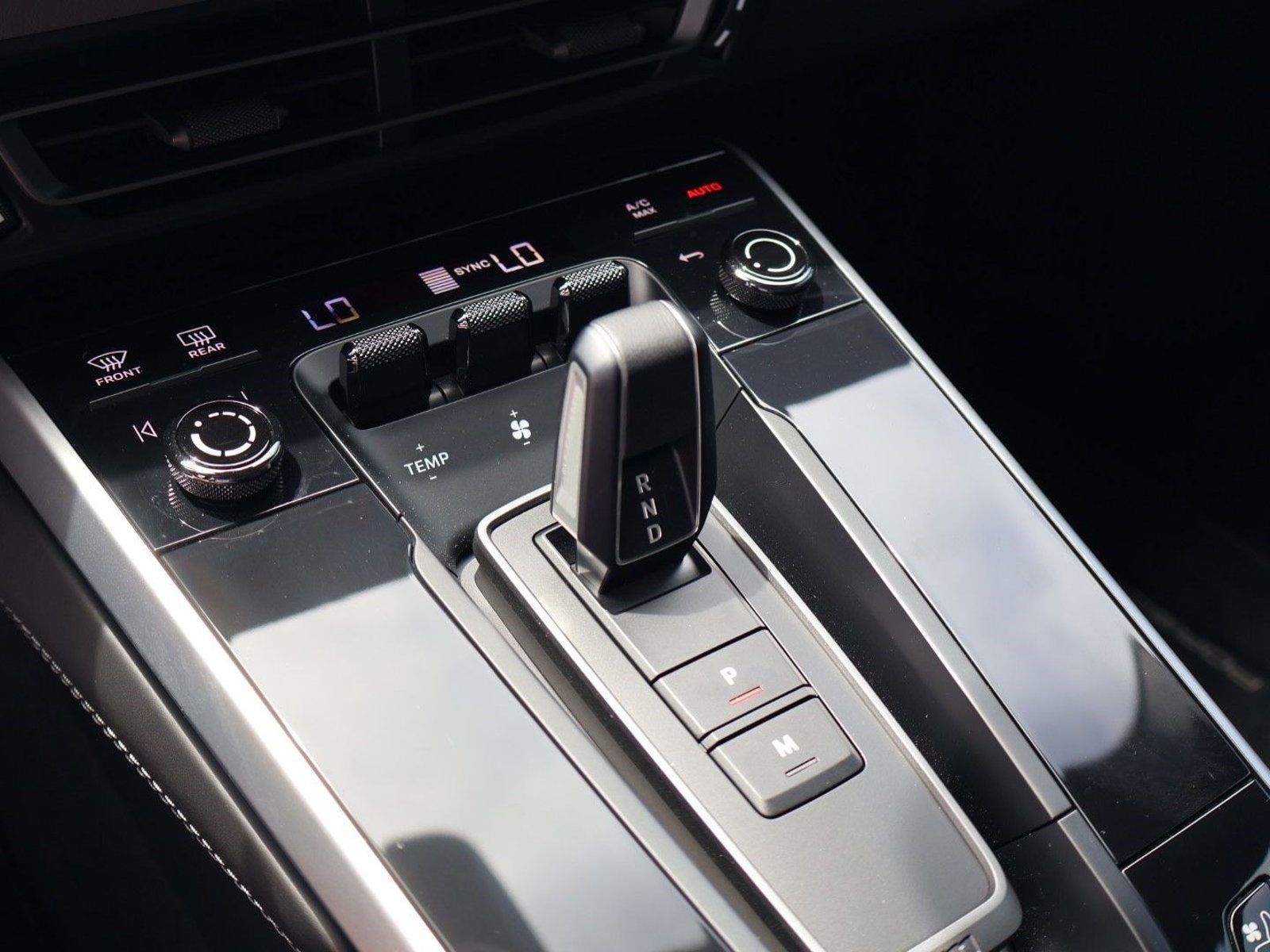 Certified 2021 Porsche 911 Turbo S AWD/4WD image 20