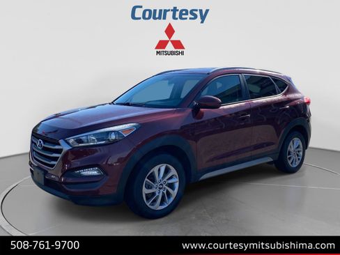 Used 2017 Hyundai Tucson SE w/ SE Popular Package 02 AWD/4WD image 1