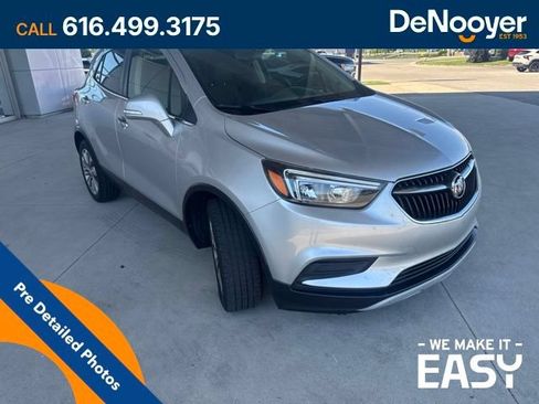 Used 2017 Buick Encore Preferred FWD image 3