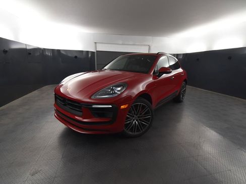 New 2025 Porsche Macan S image 1