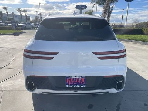 Used 2025 Genesis GV70 2.5T image 7