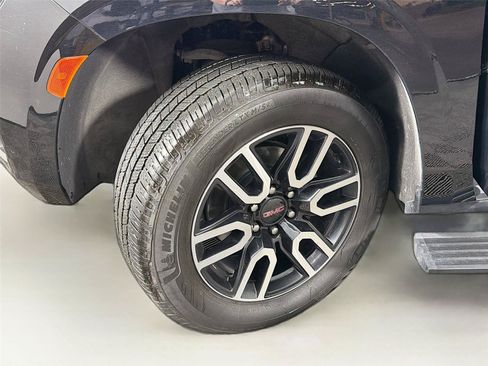 Used 2022 GMC Yukon AT4 AWD/4WD image 38