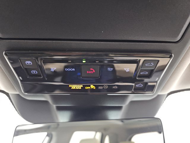 Used 2026 Toyota RAV4 XLE Premium w/ Panoramic Sun Roof Package AWD/4WD image 29