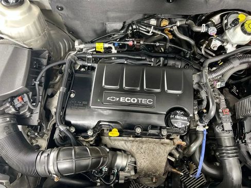 Used 2015 Chevrolet Cruze Eco w/ Enhanced Safety Package image 28