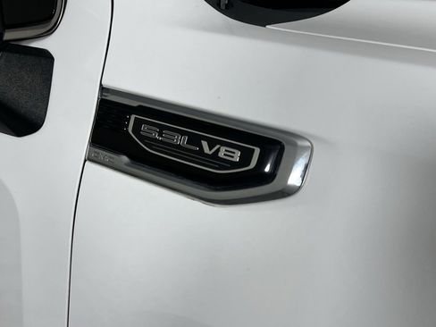 Used 2020 GMC Sierra 1500 SLT w/ SLT Premium Package image 10