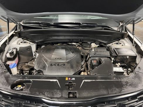 Used 2022 Kia Telluride SX w/ SX Prestige Package image 31