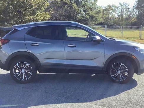 Certified 2022 Buick Encore GX Select image 9