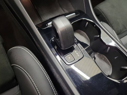 Certified 2023 Volvo C40 P8 Recharge Ultimate image 31