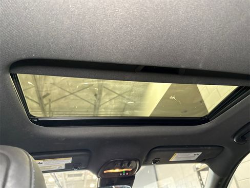 Used 2024 Buick Envista Sport Touring w/ Convenience I Package image 10