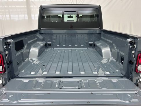 New 2026 Jeep Gladiator Sport image 8