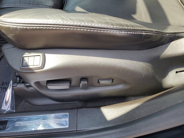 Used 2015 Cadillac SRX Luxury w/ Driver Awareness Package FWD image 18