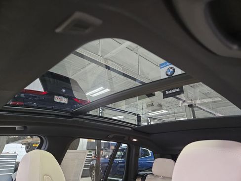 Used 2021 BMW X3 xDrive30i w/ Premium Package AWD/4WD image 31