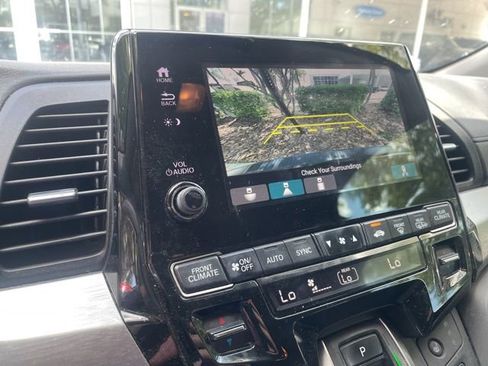 Used 2023 Honda Odyssey EX-L image 16
