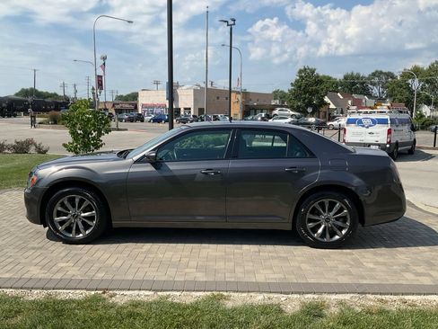 Used 2014 Chrysler 300 S AWD/4WD image 6
