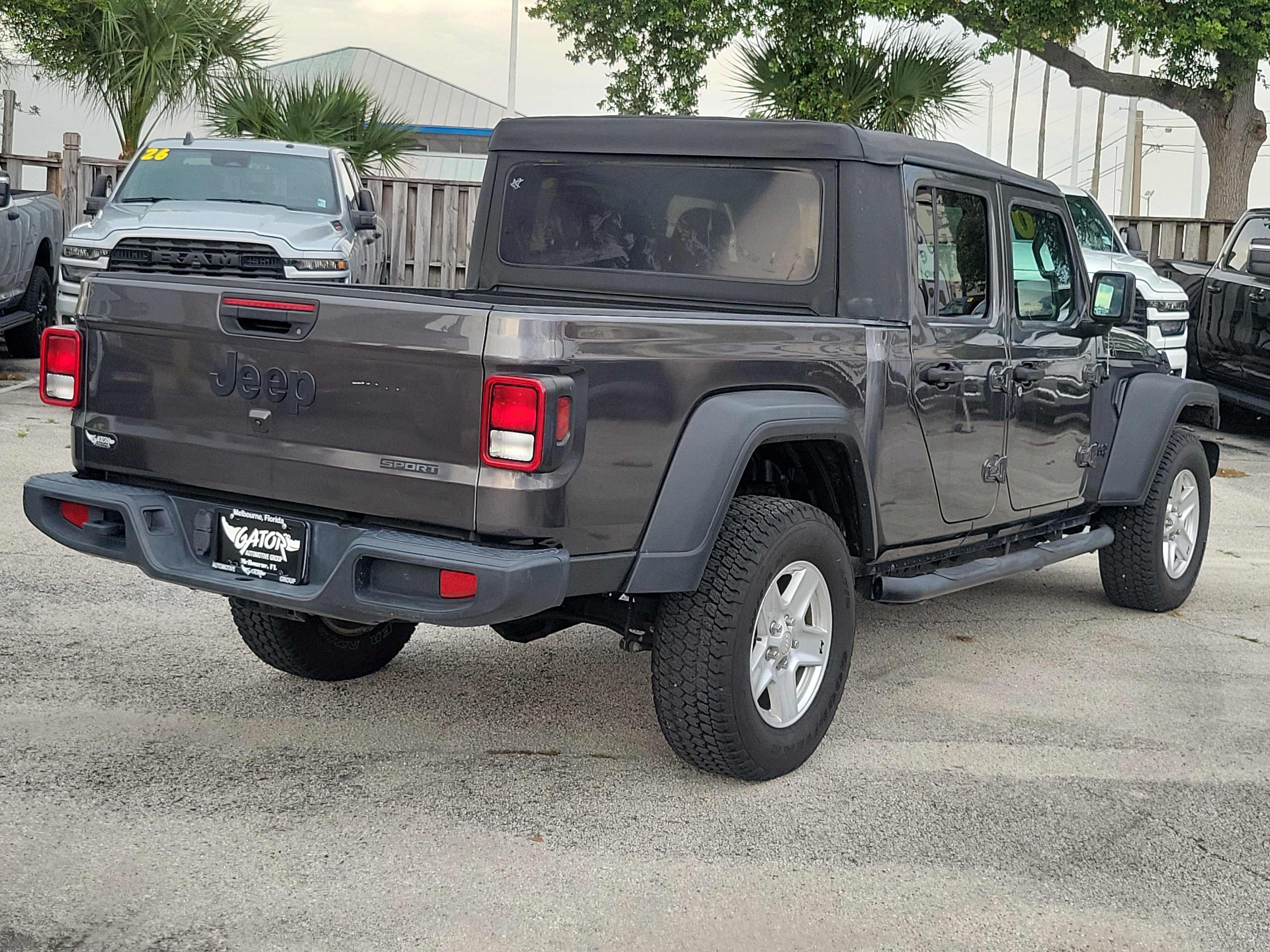 Used 2020 Jeep Gladiator Sport w/ Quick Order Package 24S AWD/4WD image 4