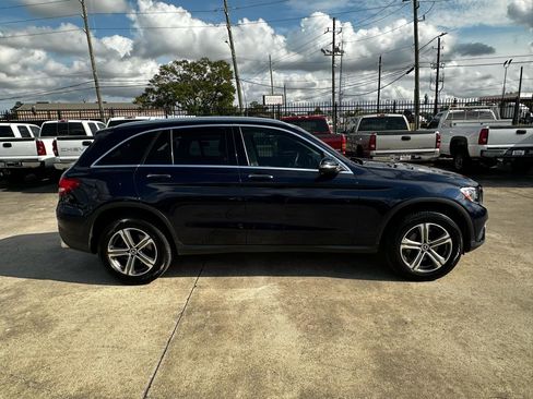 Used 2019 Mercedes-Benz GLC 300 image 5