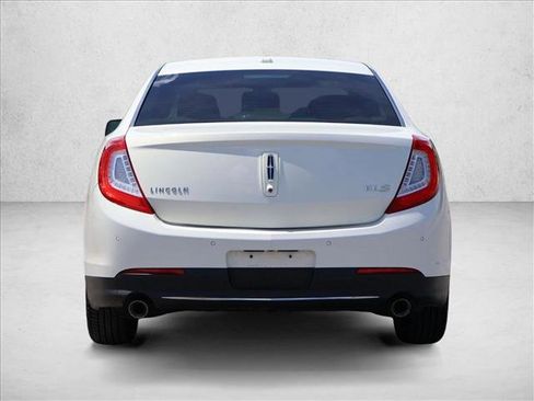 Used 2013 Lincoln MKS FWD image 7