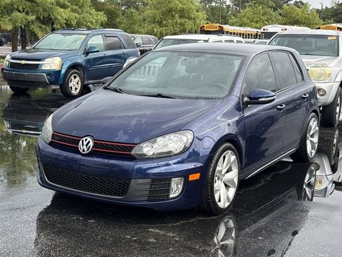 Used 2012 Volkswagen Golf 4-Door FWD image 2