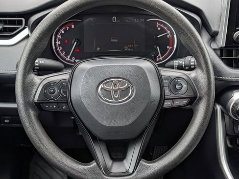 Used 2025 Toyota RAV4 XLE FWD image 12