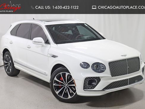 Used 2022 Bentley Bentayga image 1