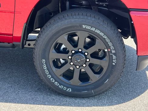 New 2026 RAM 2500 Laramie AWD/4WD image 12