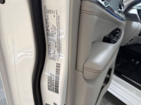 Used 2023 Jeep Grand Cherokee Overland image 29