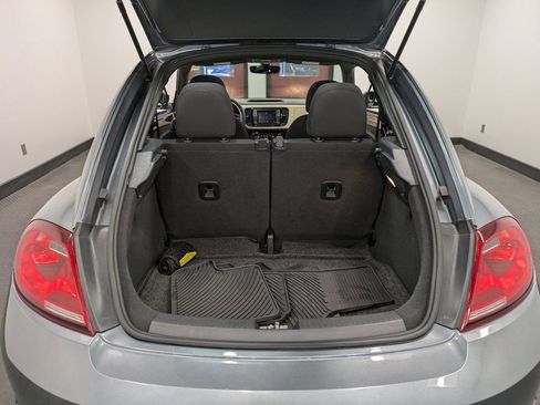 Used 2019 Volkswagen Beetle 2.0T S FWD image 30
