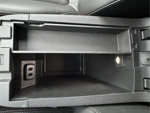 Used 2022 Chevrolet Equinox Premier image 31