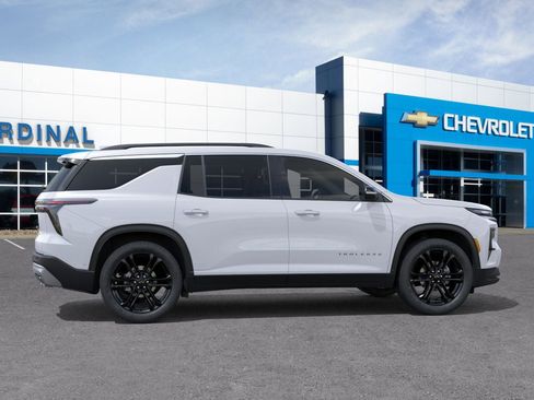 New 2026 Chevrolet Traverse LT w/ Driver Confidence Package image 5
