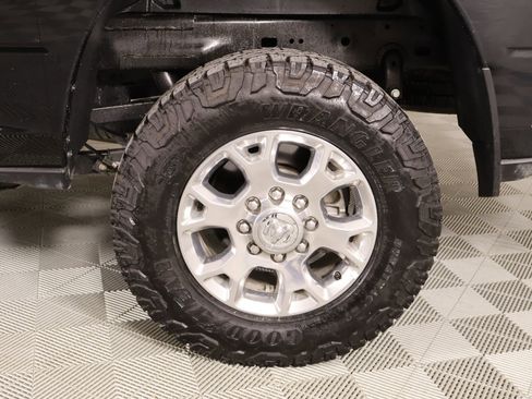 Used 2024 RAM 2500 Laramie w/ Safety Group AWD/4WD image 19
