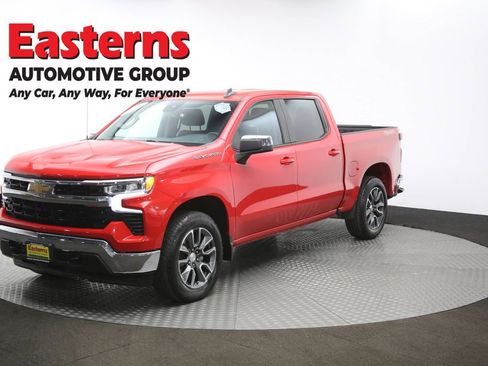Used 2023 Chevrolet Silverado 1500 LT AWD/4WD image 57