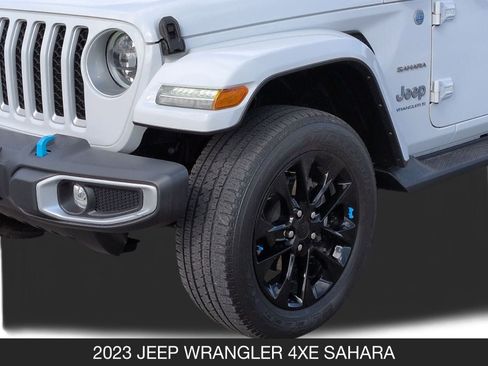 Used 2023 Jeep Wrangler Sahara w/ Cold Weather Group image 10