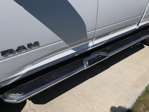 Used 2025 RAM 2500 Big Horn image 33