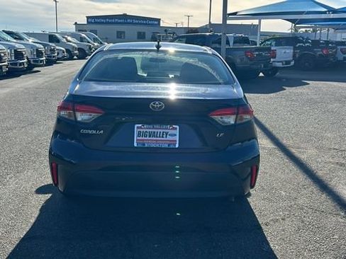 Used 2023 Toyota Corolla LE image 4