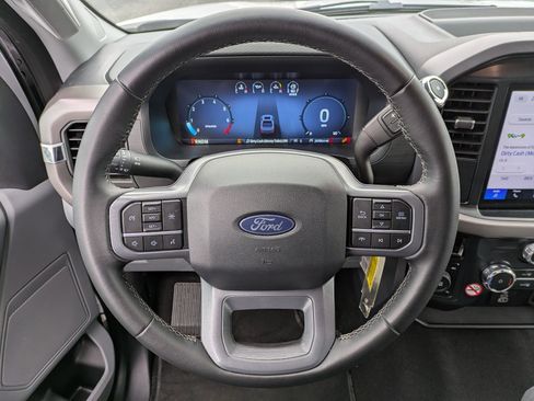 Certified 2025 Ford F150 XLT w/ Equipment Group 301A Standard image 9