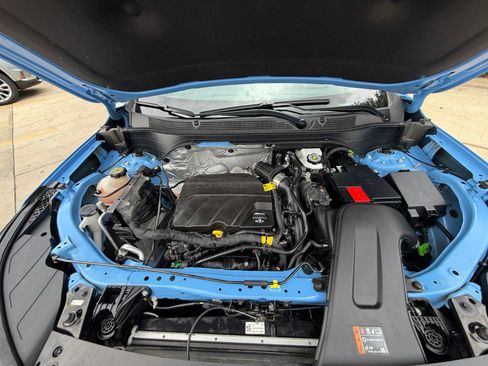 Used 2024 Chevrolet Trax RS w/ Sunroof Package FWD image 35