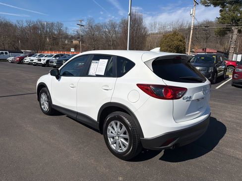 Used 2016 MAZDA CX-5 Touring image 3