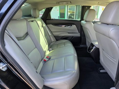 Used 2016 Cadillac XTS Luxury image 11