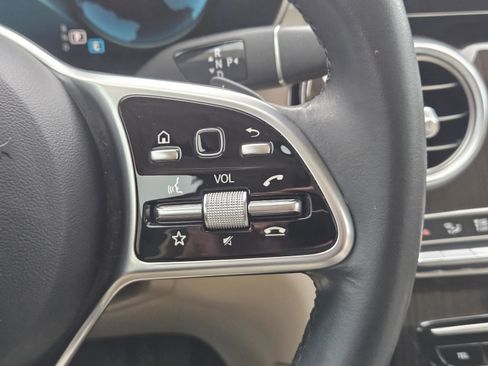 Used 2022 Mercedes-Benz GLC 300 image 21