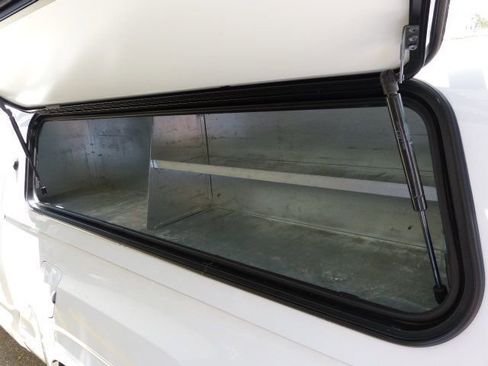 Used 2022 Toyota Tacoma SR image 18